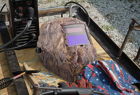 Camo VAR 9-13 Auto-Darkening Welding Helmet